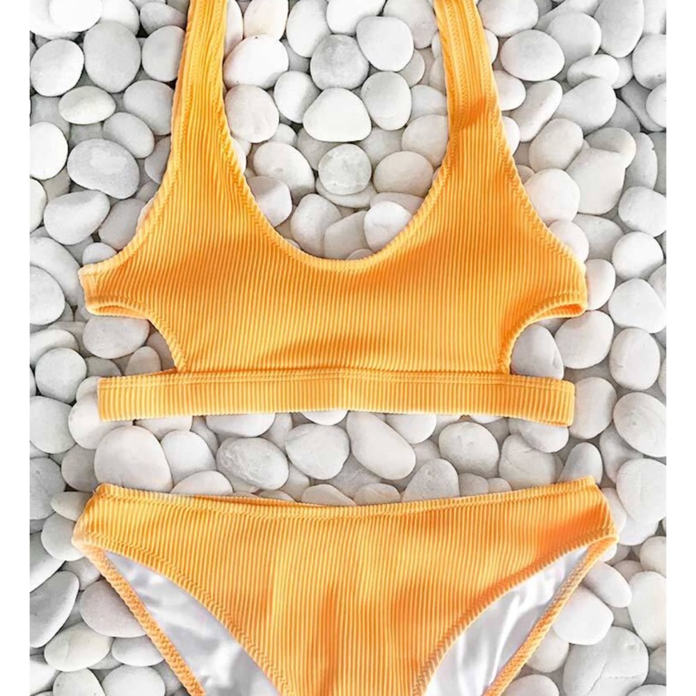 Cupshe Feather Yarn Bikini